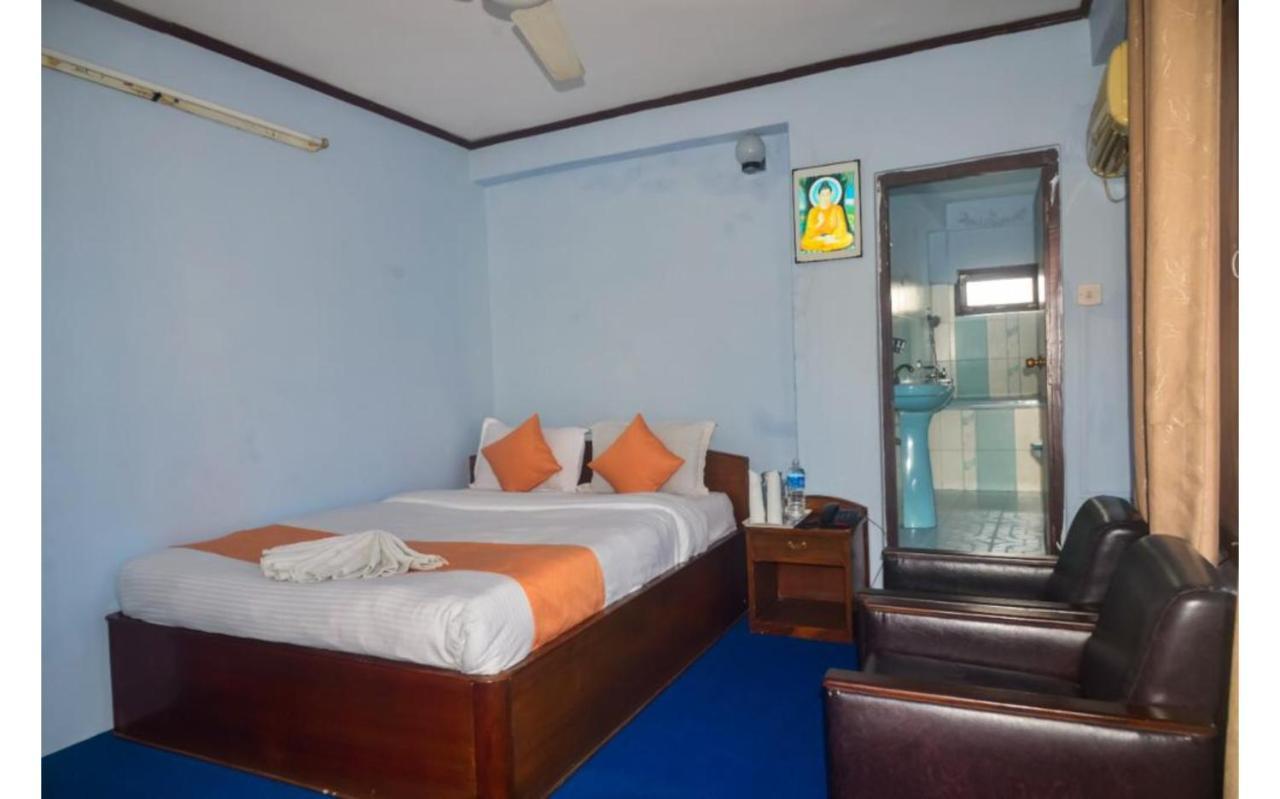 פוקהרה Hotel Travel Inn מראה חיצוני תמונה
