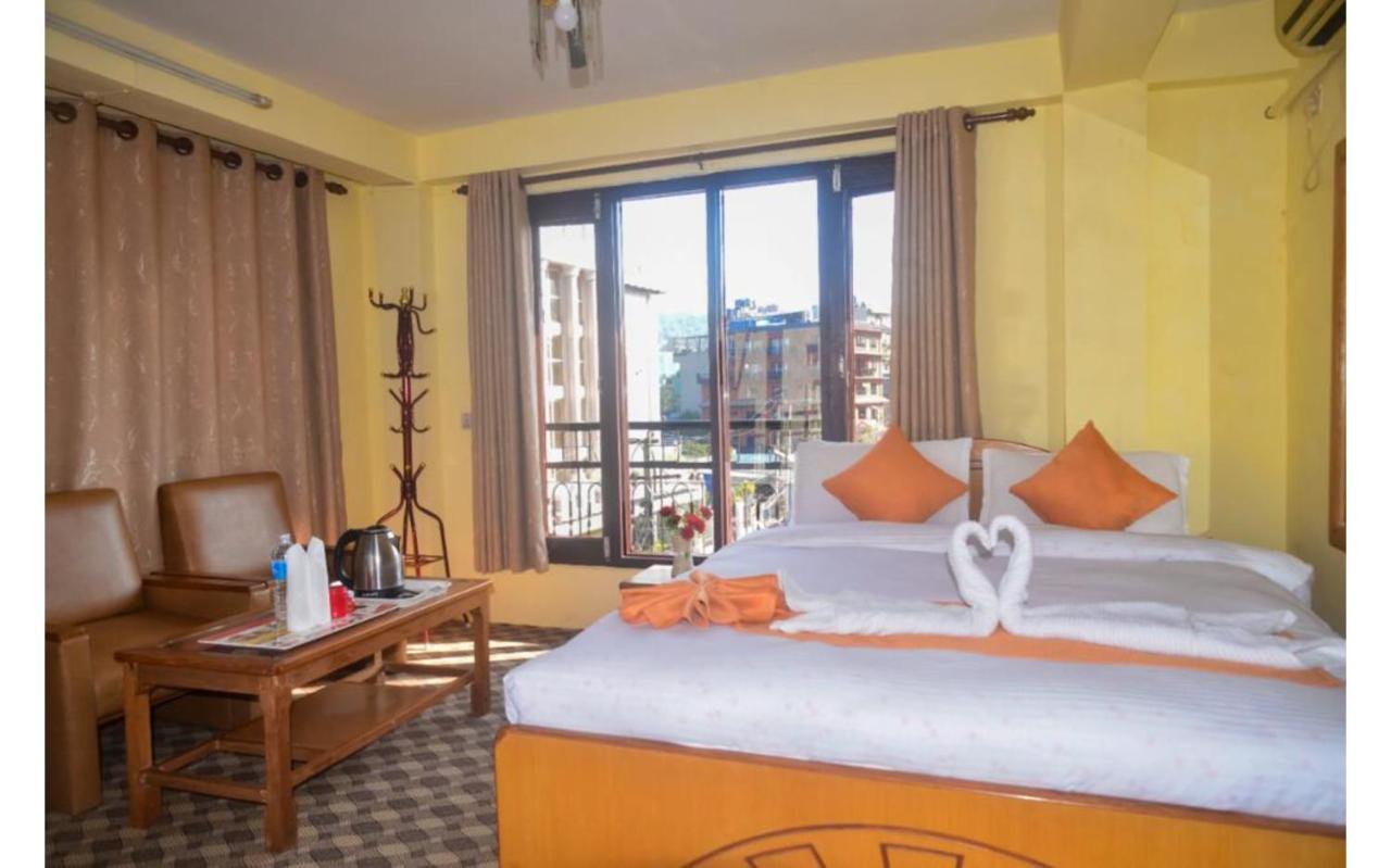 פוקהרה Hotel Travel Inn מראה חיצוני תמונה