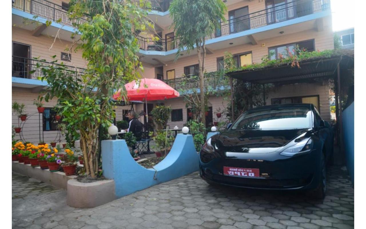 פוקהרה Hotel Travel Inn מראה חיצוני תמונה