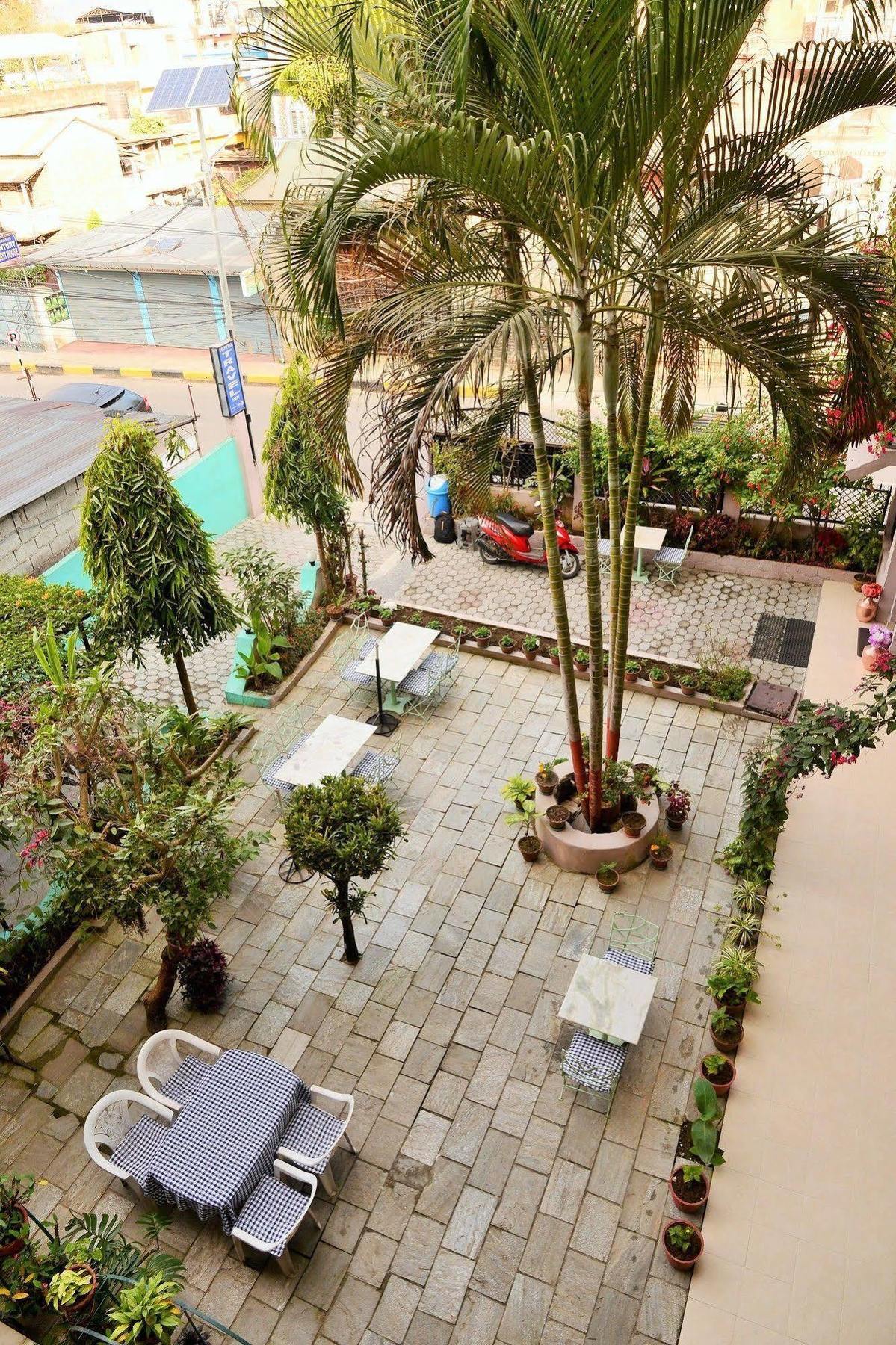 פוקהרה Hotel Travel Inn מראה חיצוני תמונה