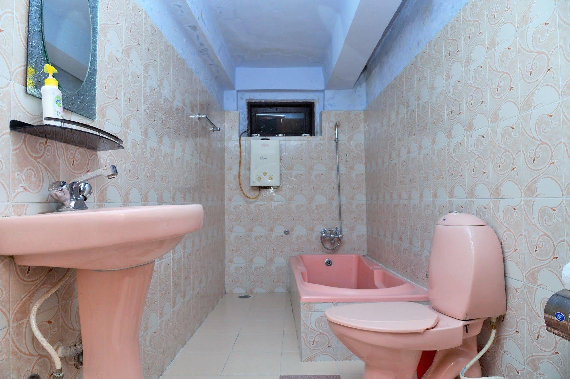 פוקהרה Hotel Travel Inn מראה חיצוני תמונה